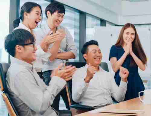 在森林舞会学习、、、成长茁壮